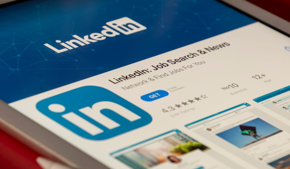 Can I Block Someone On LinkedIn Without Viewing Their Profile